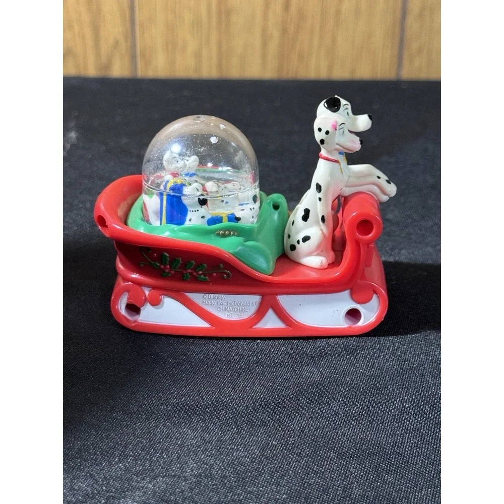 VTG‎ 101 Dalmatians McDonald's Disney Christmas Ornament Dogs Sleigh Snow Globe